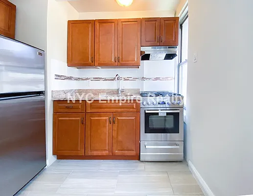 Rented by NYC Empire Realty Inc | media 4