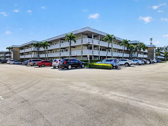 2nd image of 9872 MARINA Boulevard #1438