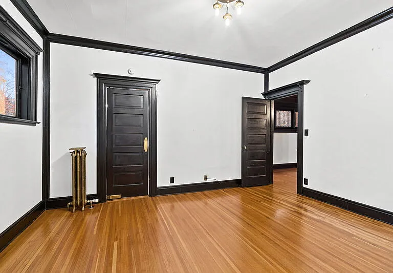 1128 W 9th Ave — Photo 14