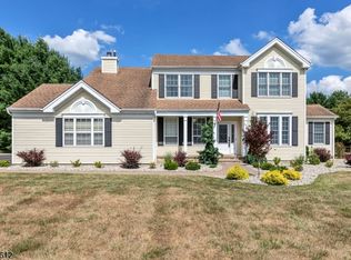 36 Sutphin Rd, Flemington, NJ 08822