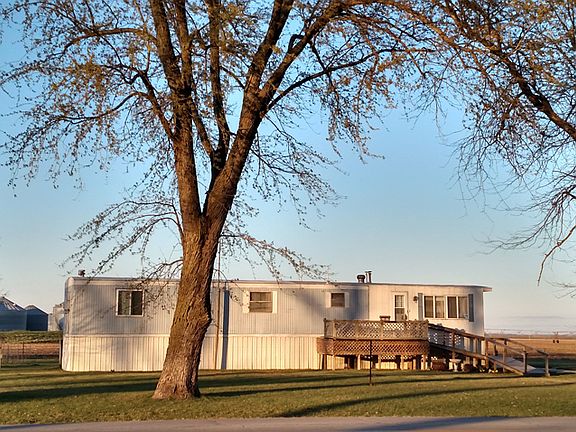 2nd image of 141 Lake Shore Dr