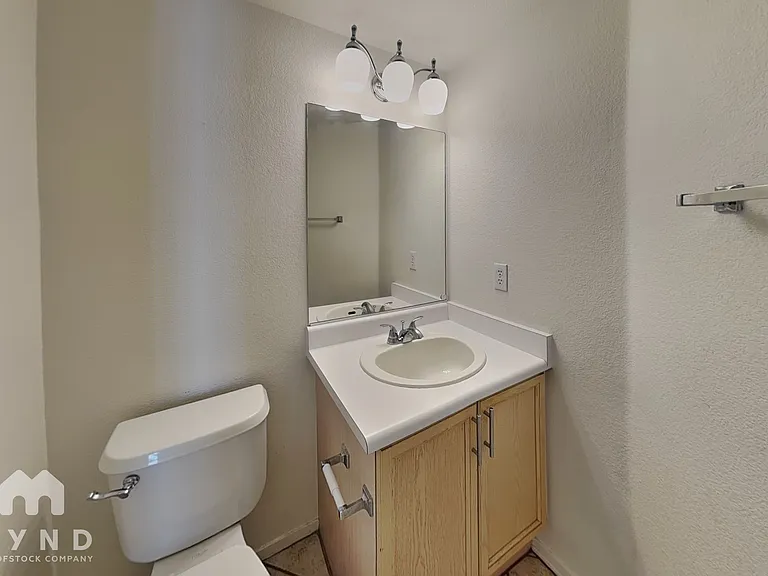 8042 Laurena Ave — Photo 17