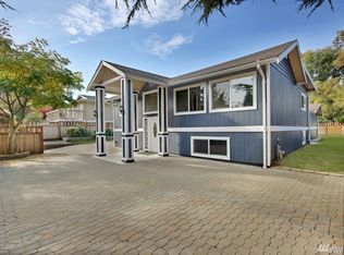 8809 17th Ave SW, Seattle, WA 98106