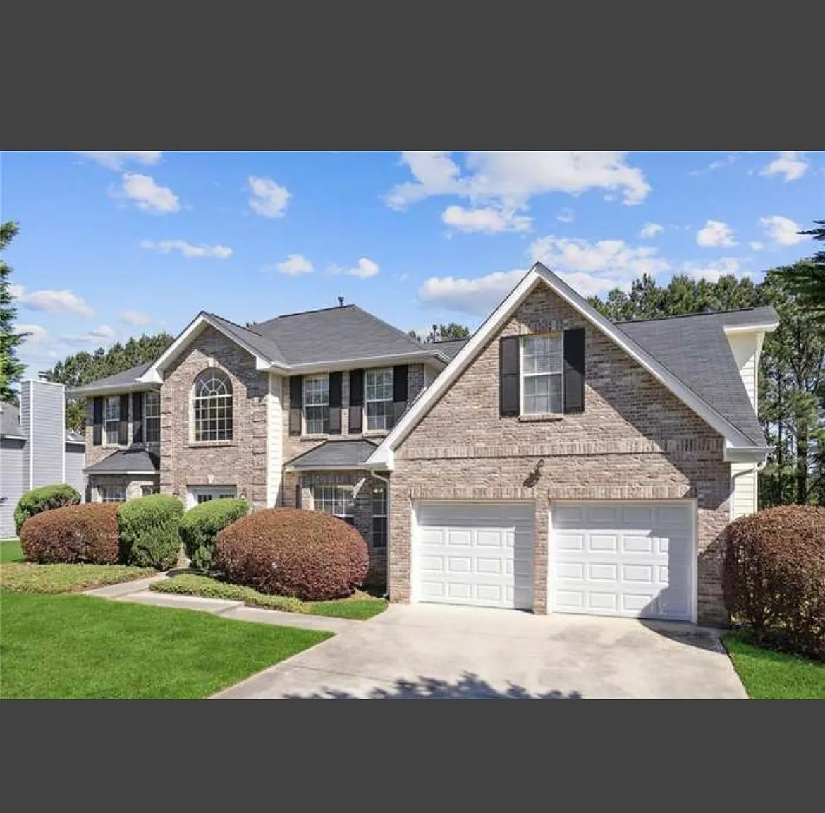 5 bed, 3200 sqft, $2,850 — Photo 2