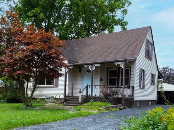 222 S California St, Hobart, IN 46342