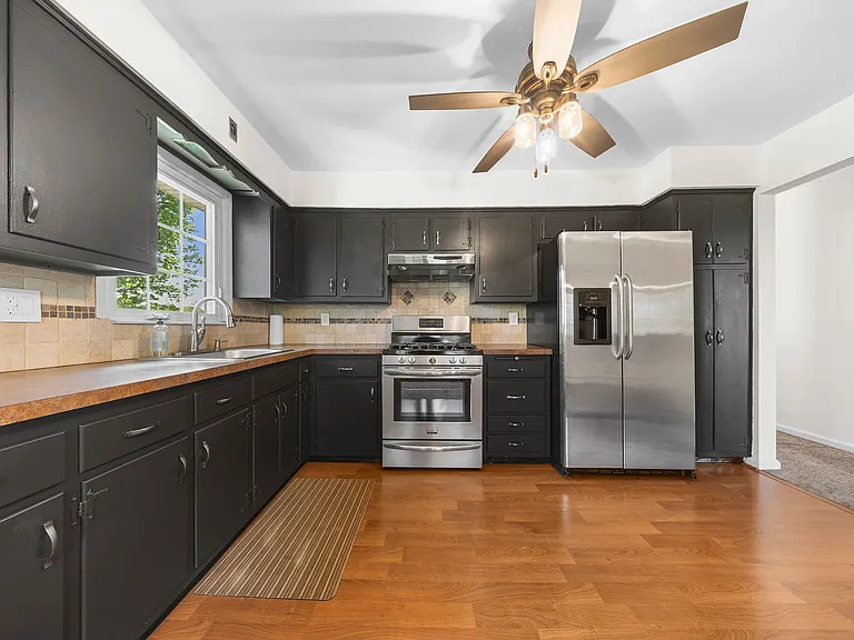180 S Prospect Ave #2 — Photo 4