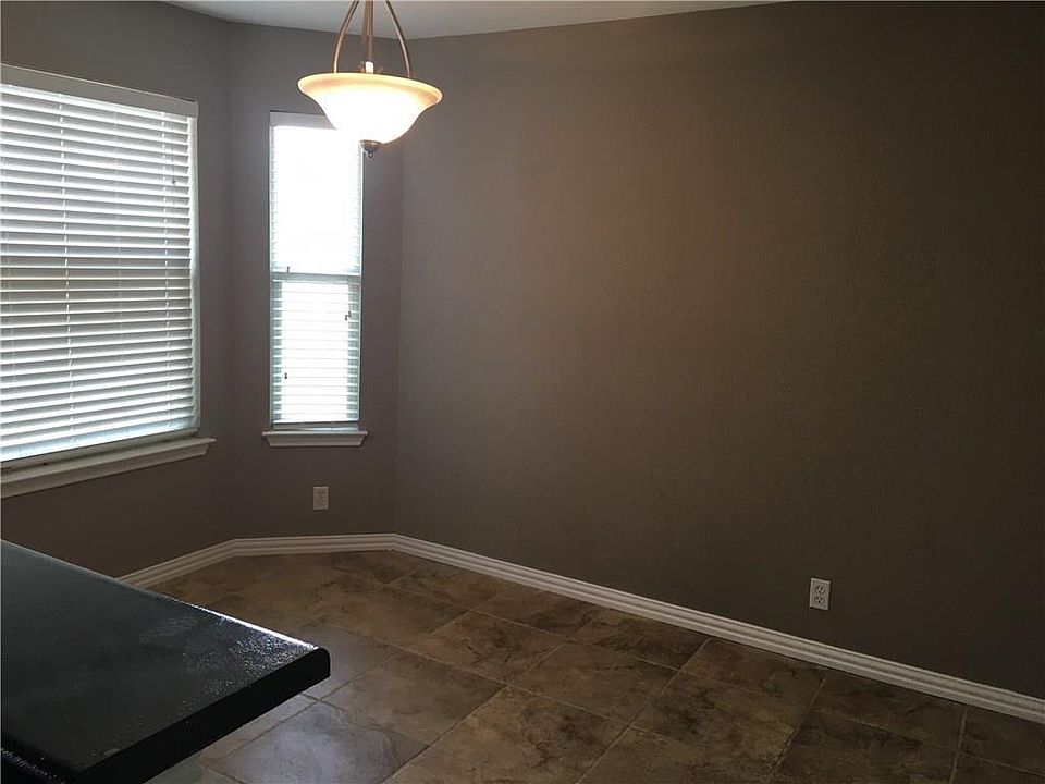 1st image of 312 Estate Dr