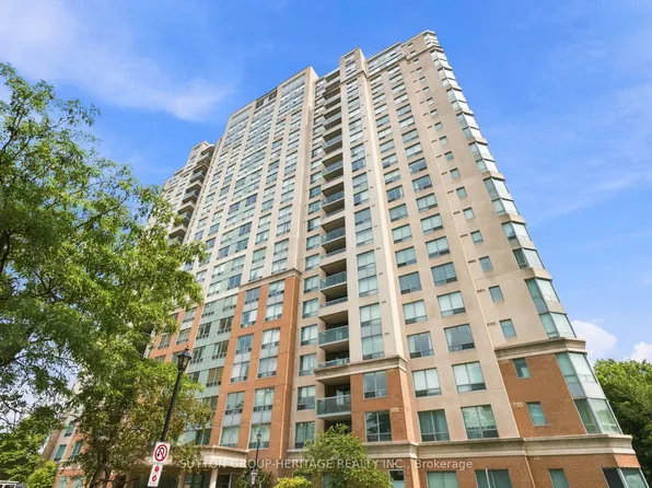 125 Omni Dr #233, Toronto, ON M1P 5A9