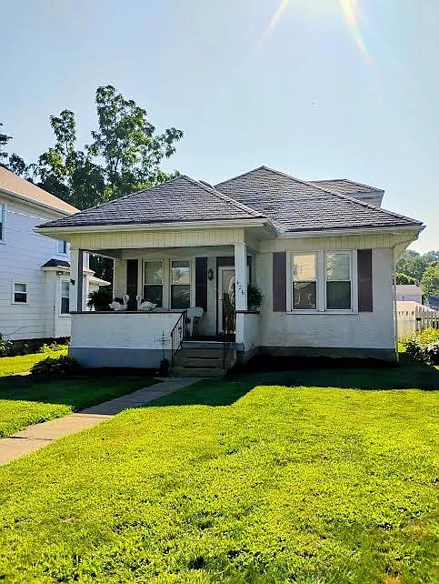 426 Vernon St photo 1