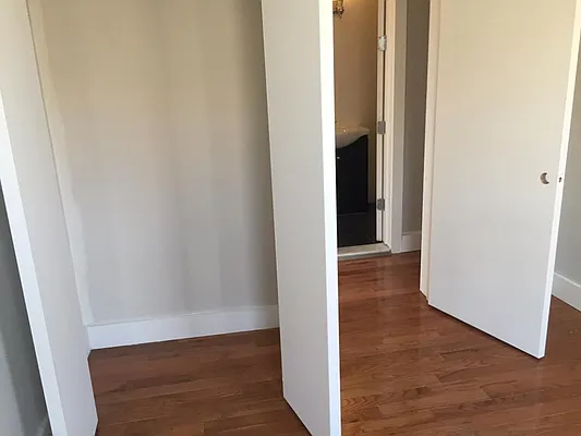 Rented by MNS | media 4