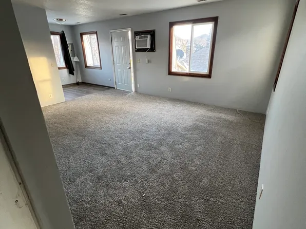 133 Benton St #1/2, Council Bluffs, IA 51503