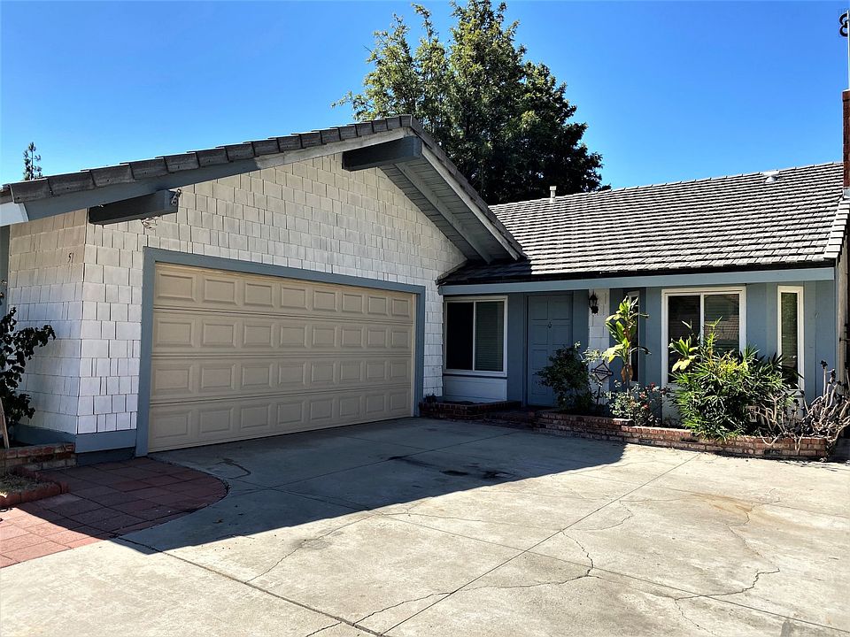 1st image of 51 Meadow View Dr