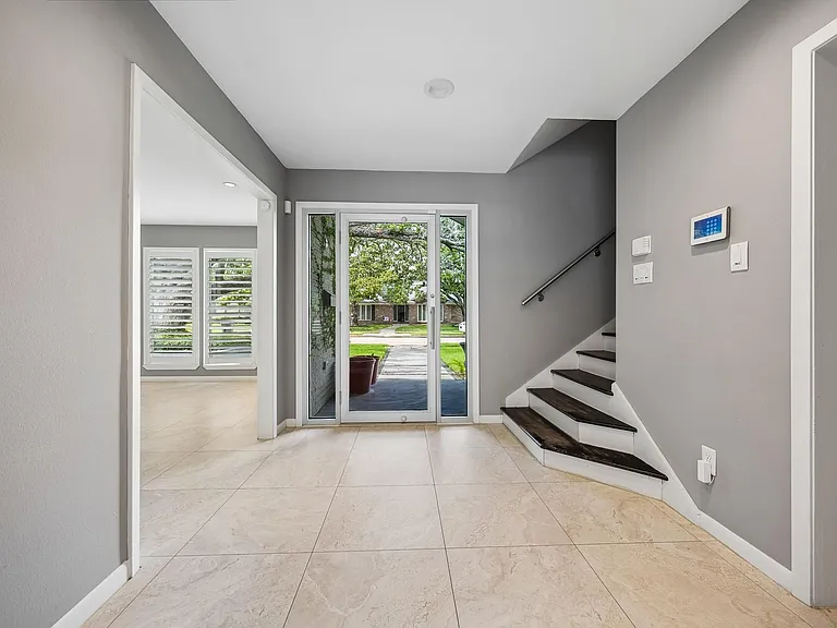 5219 Loch Lomond Dr — Photo 21