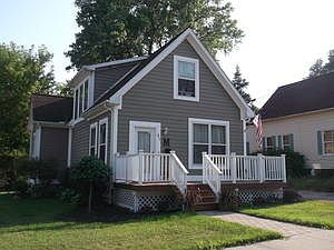 1st image of 911 Cedar St