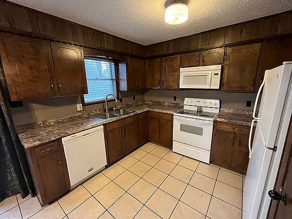 Kitchen - appliances convey