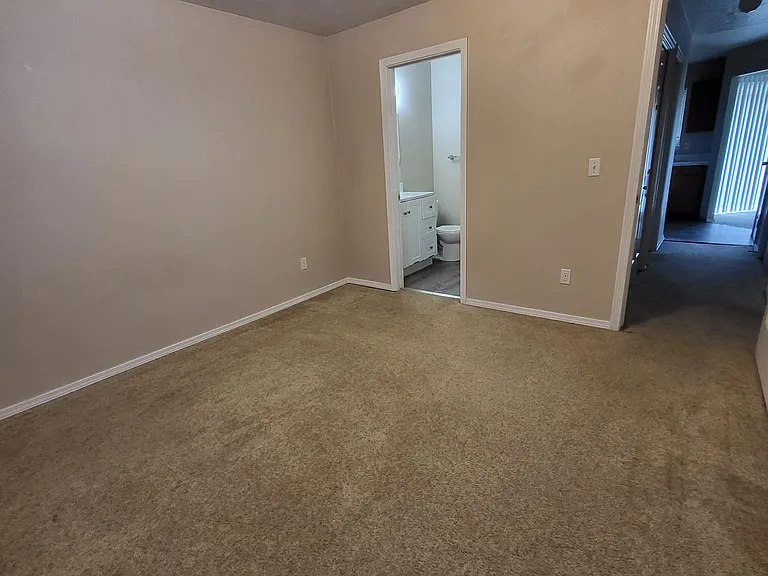 9143 W Cory Ln — Photo 4