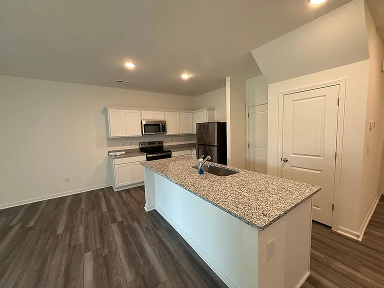 3513 Walker Dr W — Photo 19