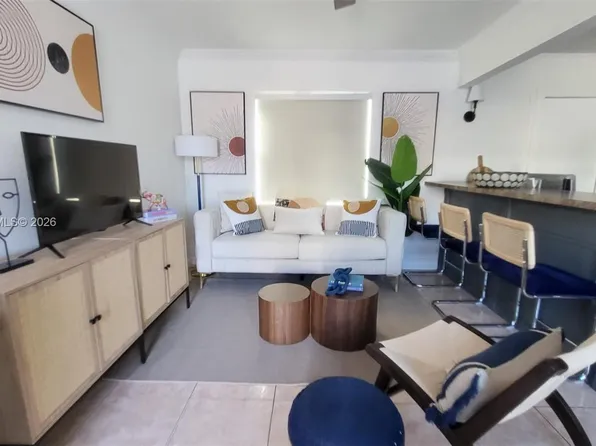 338 Roosevelt St, Hollywood, FL