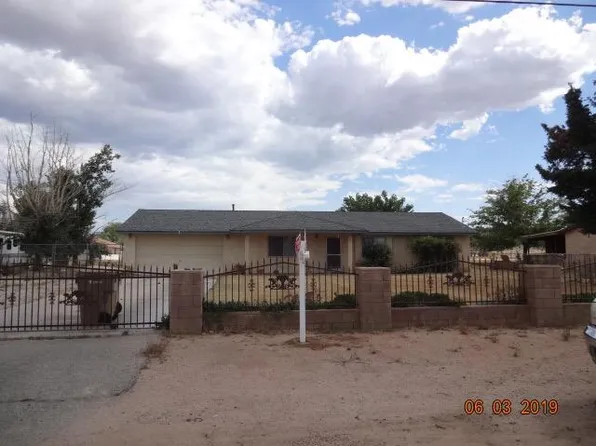 15063 Mesquite St, Hesperia, CA 92345