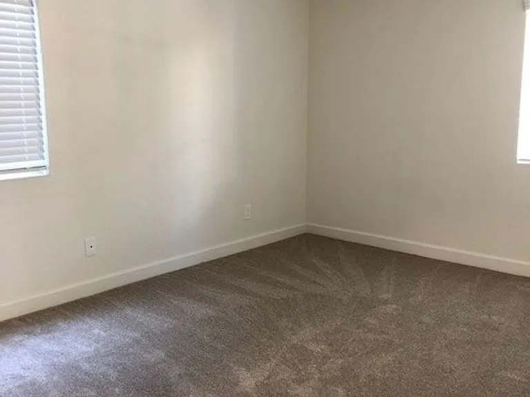 Brandywine Apartments — Photo 41