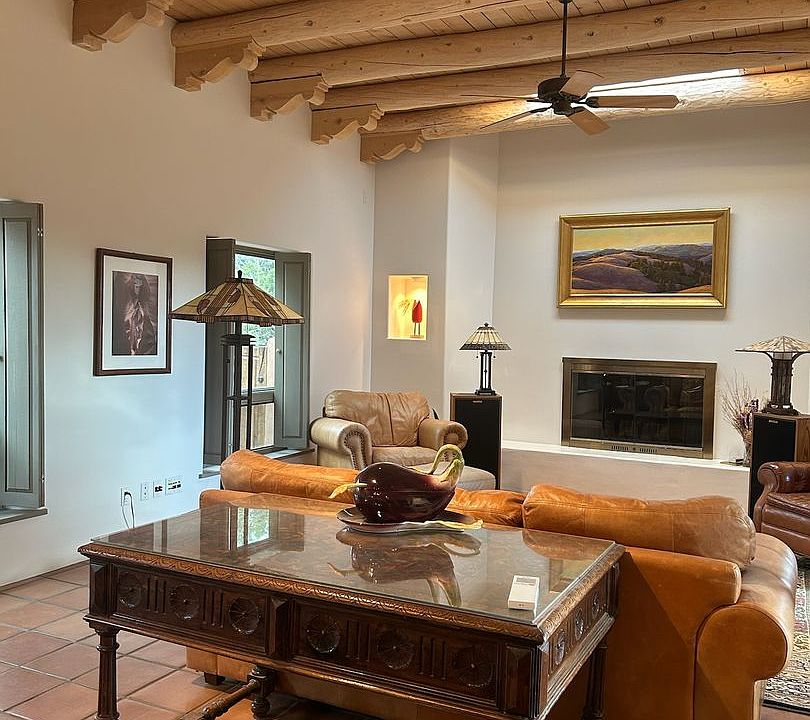 1st image of 46 Camino Espejo