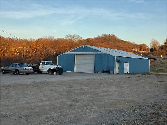 40 x 80 Pole Barn w/plumbing