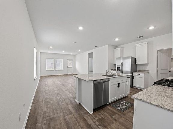 3rd image of 31430 Harp Ridge Dr