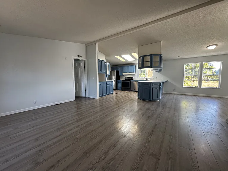 17075 S Redland Rd — Photo 2