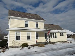 8 Circle Dr, Hatfield, MA 01038