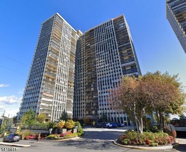 300 Winston Dr-C0210, Cliffside Park, NJ, 07010