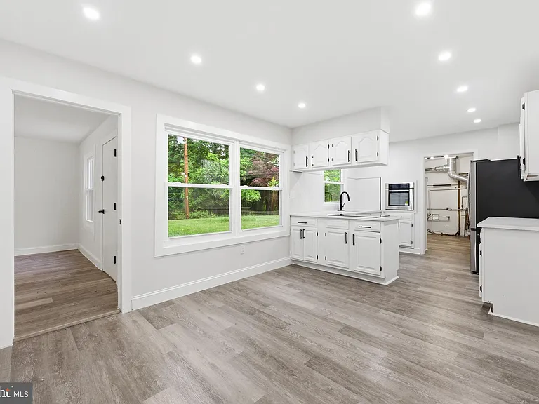 27 Parkside Cir — Photo 10