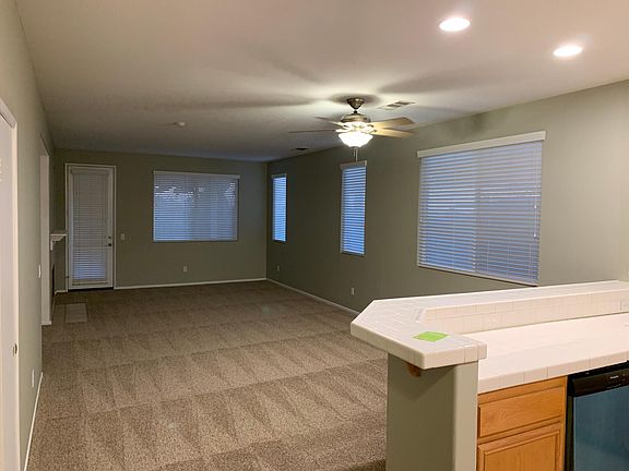 5th image of 34678 Yale Dr