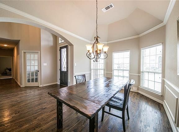 5th image of 2140 Nocona Dr