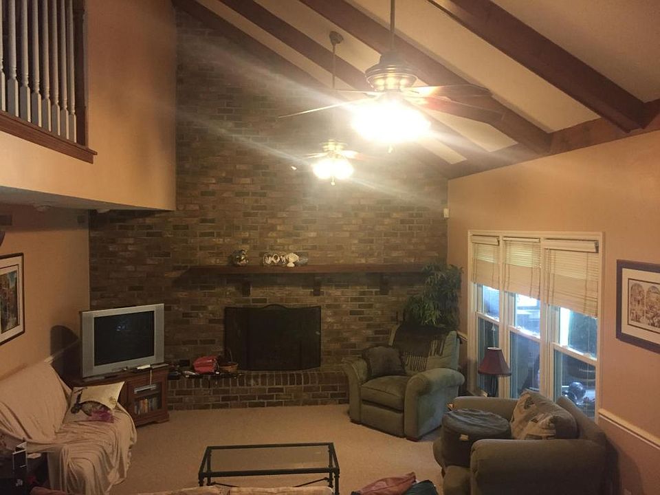2nd image of 1938 Ashley Hall Rd
