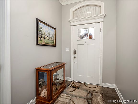 5th image of 1748 Bay Hill Place