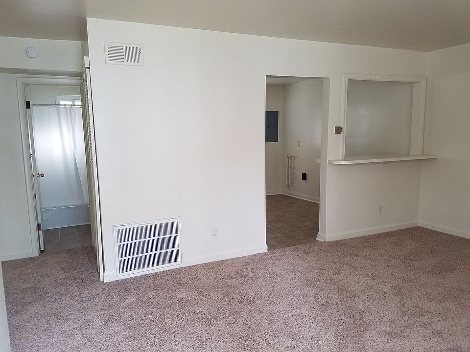 1st image of 9533 Grove Ave #1ST