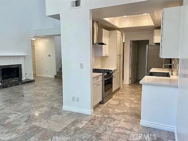 3284 Barham Blvd #304 — Photo 14