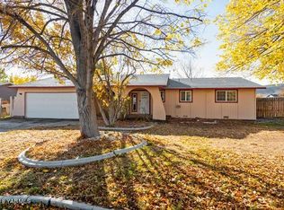 1611 W 37th Pl, Kennewick, WA 99337