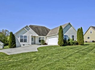 923 Oakland Rd, Sweetwater, TN 37874