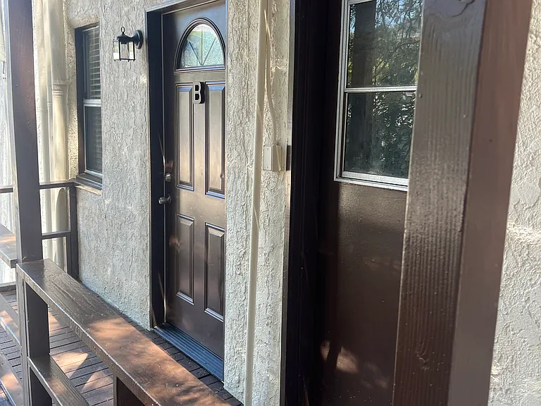 Fredonia Dr — Photo 7
