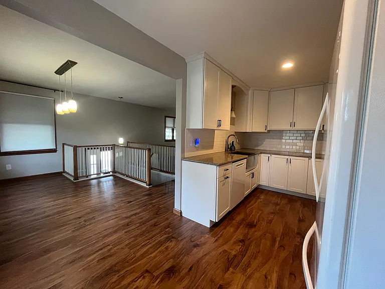 308 Salem St — Photo 6