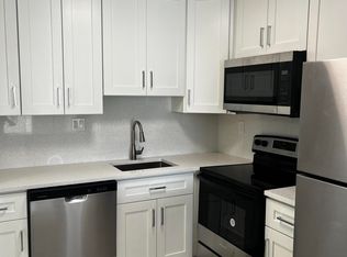 9370 SW 8th St APT 220, Boca Raton, FL 33428