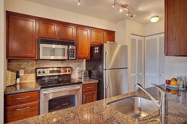 430 Bellevue Way SE #204 — Photo 5