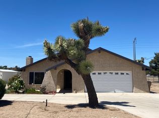 16320 Ranchero Rd, Hesperia, CA 92345