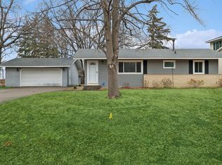 2139 Carnelian Ln, Eagan, MN 55122