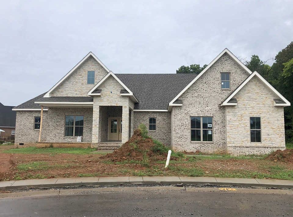 1st image of 18 Savannah Gln