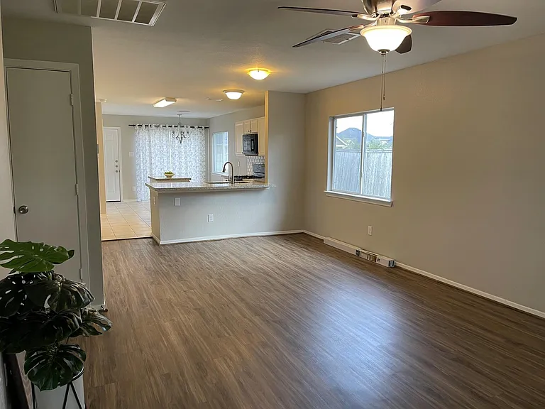 1603 Nichole Woods Dr — Photo 10