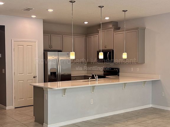 3rd image of 5124 Crown Haven Dr #1