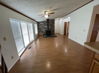 33 Lone Tree Ln, Ulm, MT 59485