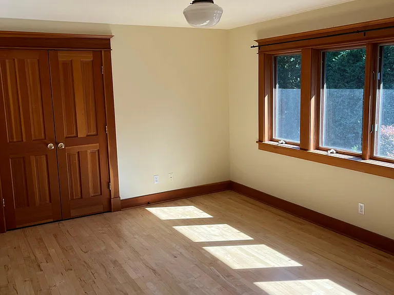 Upstairs bedroom